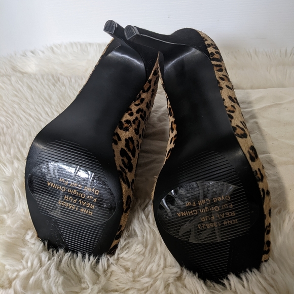 NWOT Carlo's Real Fur Leopard Zipper 4" Heels, peep toe bootie, black, tan, 7.5 - Picture 9 of 11